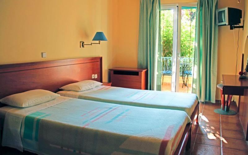 Poseidon Apartments Agios Gordios  Exterior photo